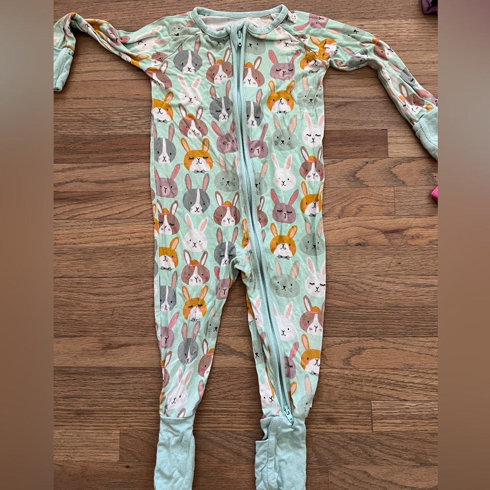 Little Sleepies Easter bunny Zippy EUC 6-12 months